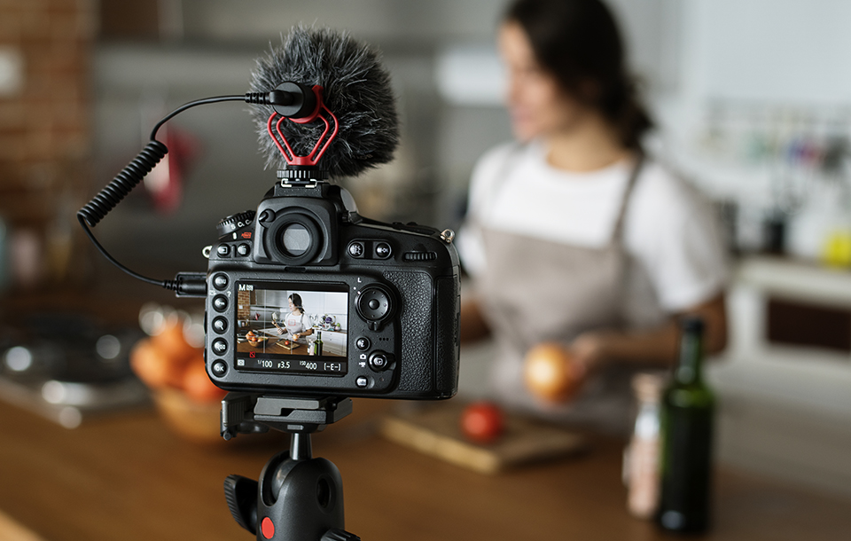 Influencer-Marketing-&-Management